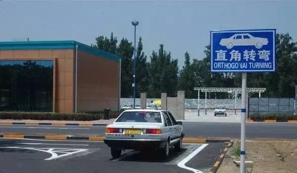ռ
