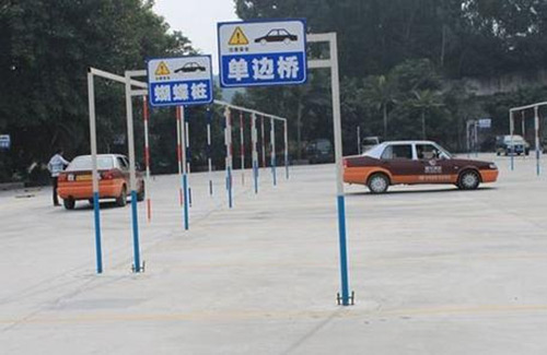 惠通驾校