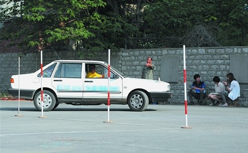 东华驾校