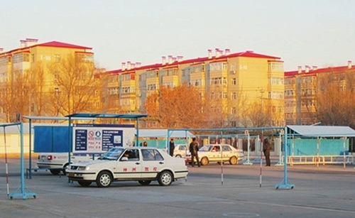 百湖驾校